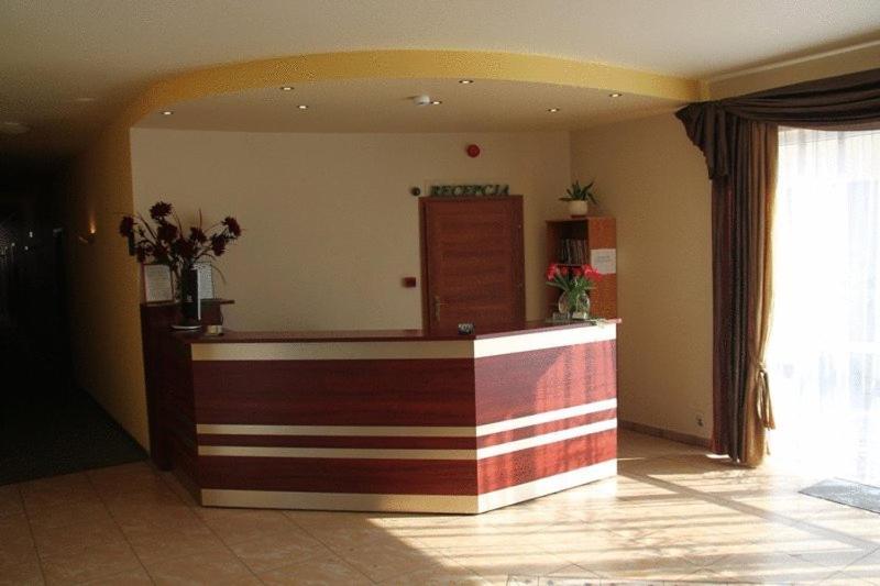 Hotel Przylesie Sierosław エクステリア 写真
