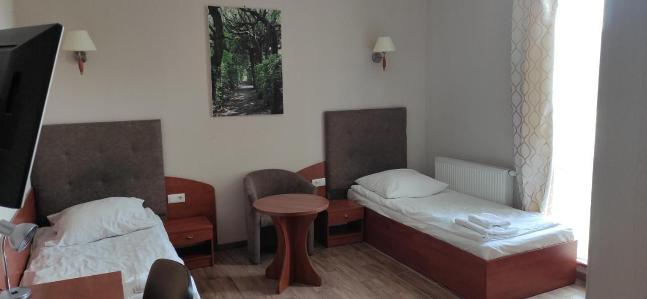 Hotel Przylesie Sierosław エクステリア 写真