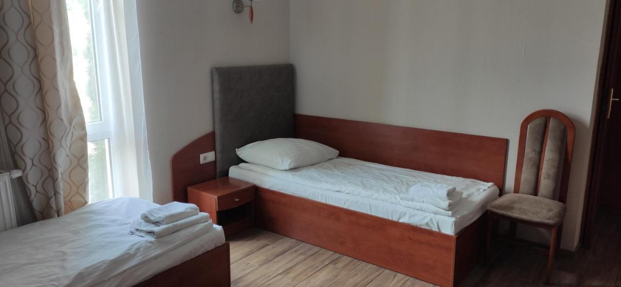 Hotel Przylesie Sierosław エクステリア 写真
