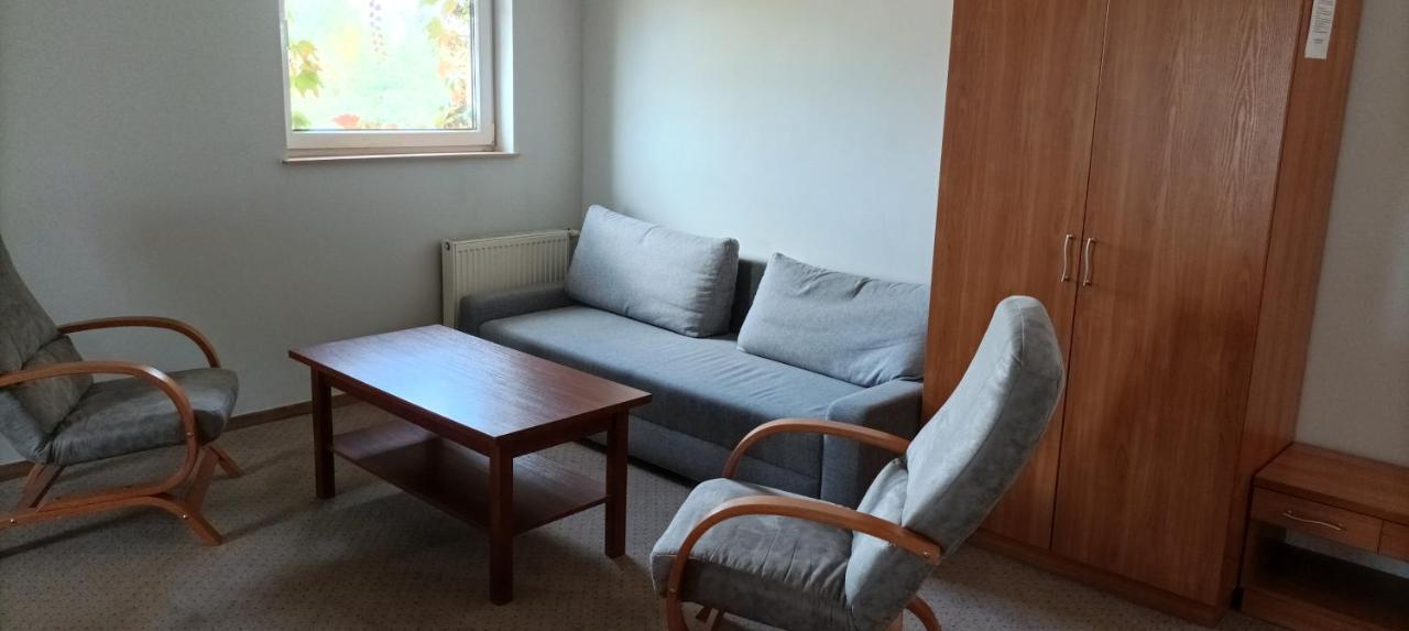 Hotel Przylesie Sierosław エクステリア 写真