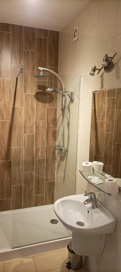 Hotel Przylesie Sierosław エクステリア 写真