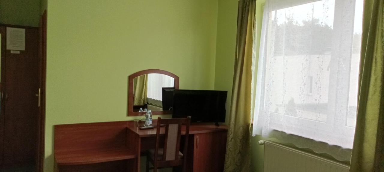 Hotel Przylesie Sierosław エクステリア 写真